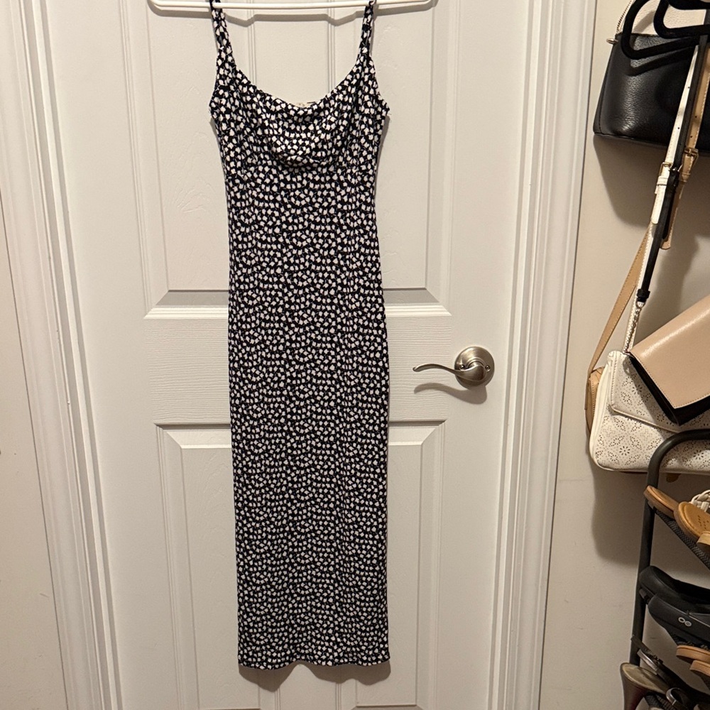 Elegant Black and White Floral Print Dress
